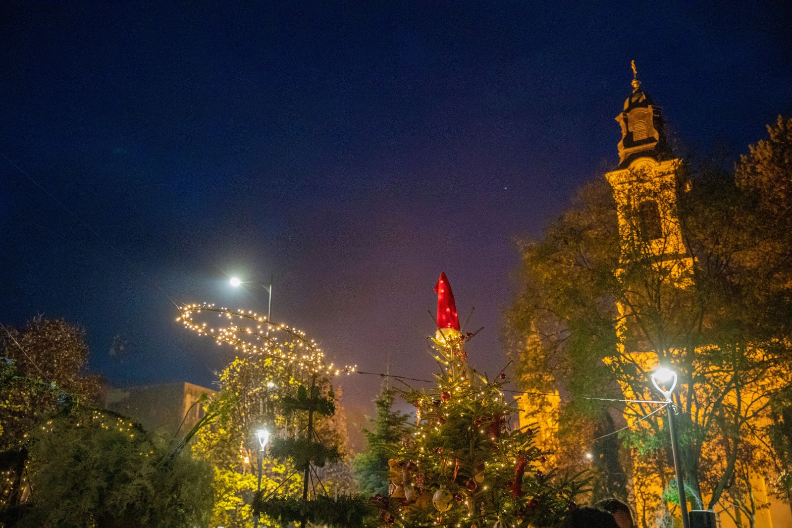 Kruchió László szabadtéri Adventi kiállítása - Magyar Kurír